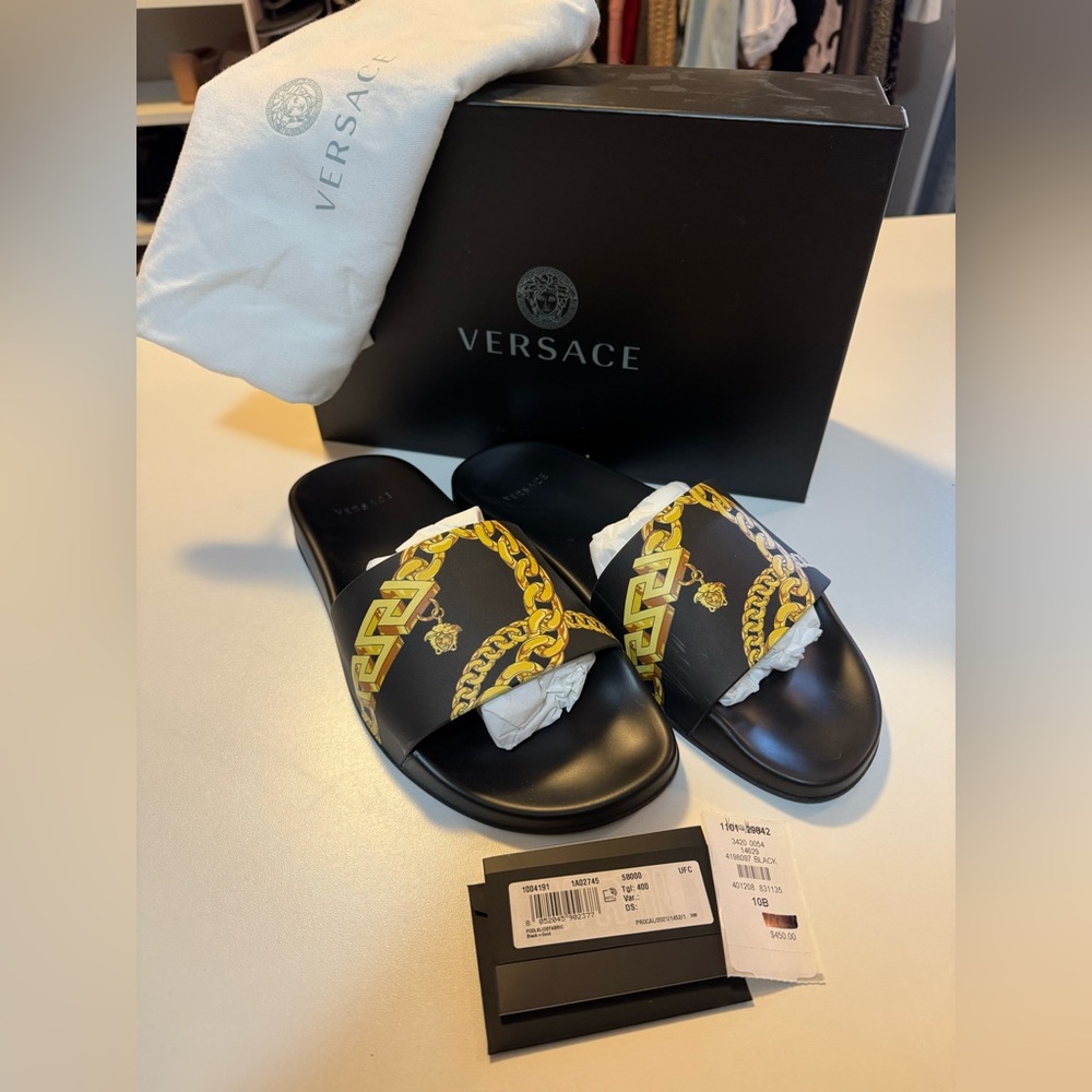 ✳️NWT✳️VERSACE Women’s Poolside Slides